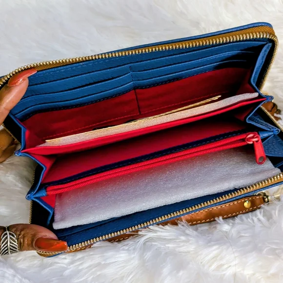 NWTs Dooney And Bourke Pebble Grain Small Ashton Tote On The Color Persian π΅π - Picture 9 of 11